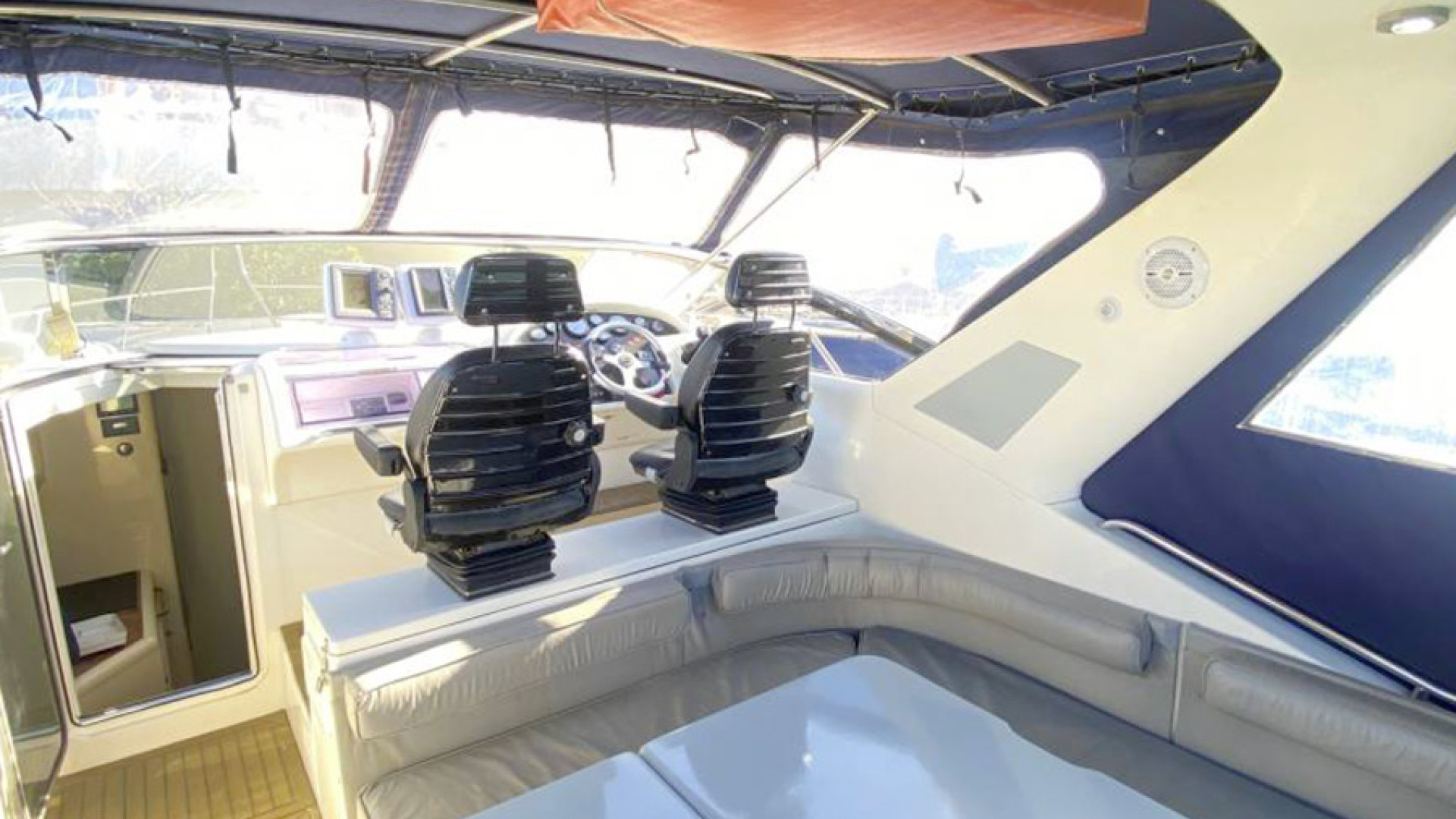 RIVIERA - PRINCESS 32 à vendre
