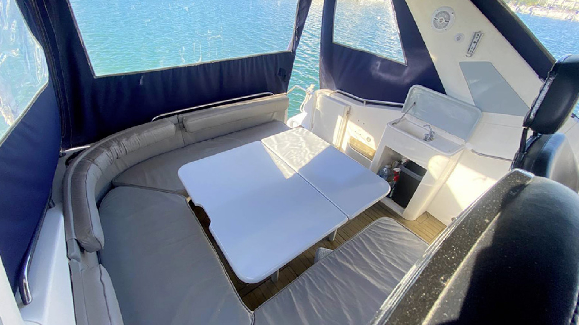 RIVIERA - PRINCESS 32 à vendre